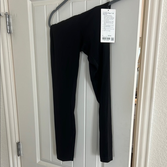 Lululemon Athletica Black Leggings Full-Length Form-Fitting